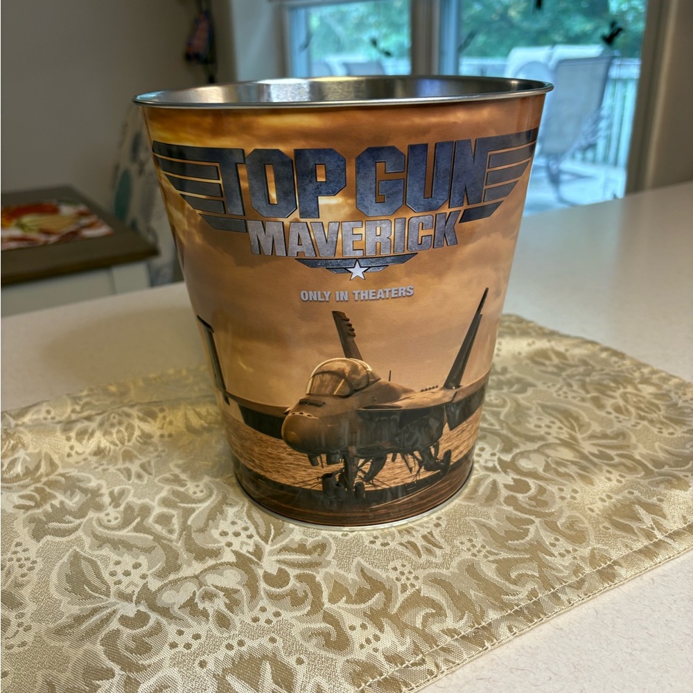 Top Gun Maverick Collectible Popcorn Bucket - Picture 4 of 8